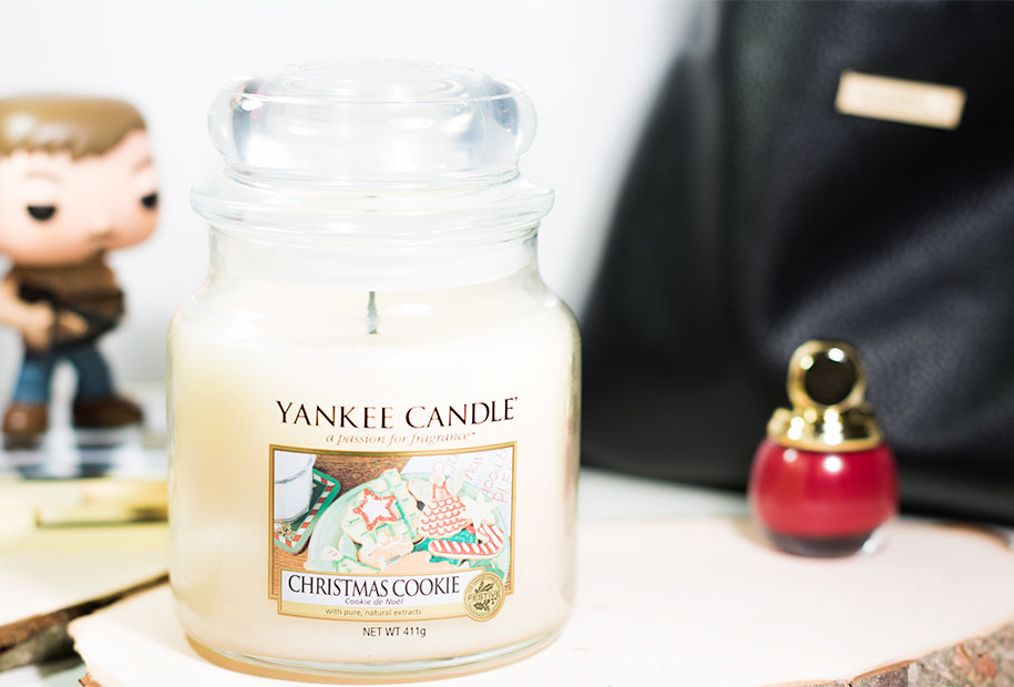 Zoom sur la bougie au parfum de cookie de la marque Yankee Candle