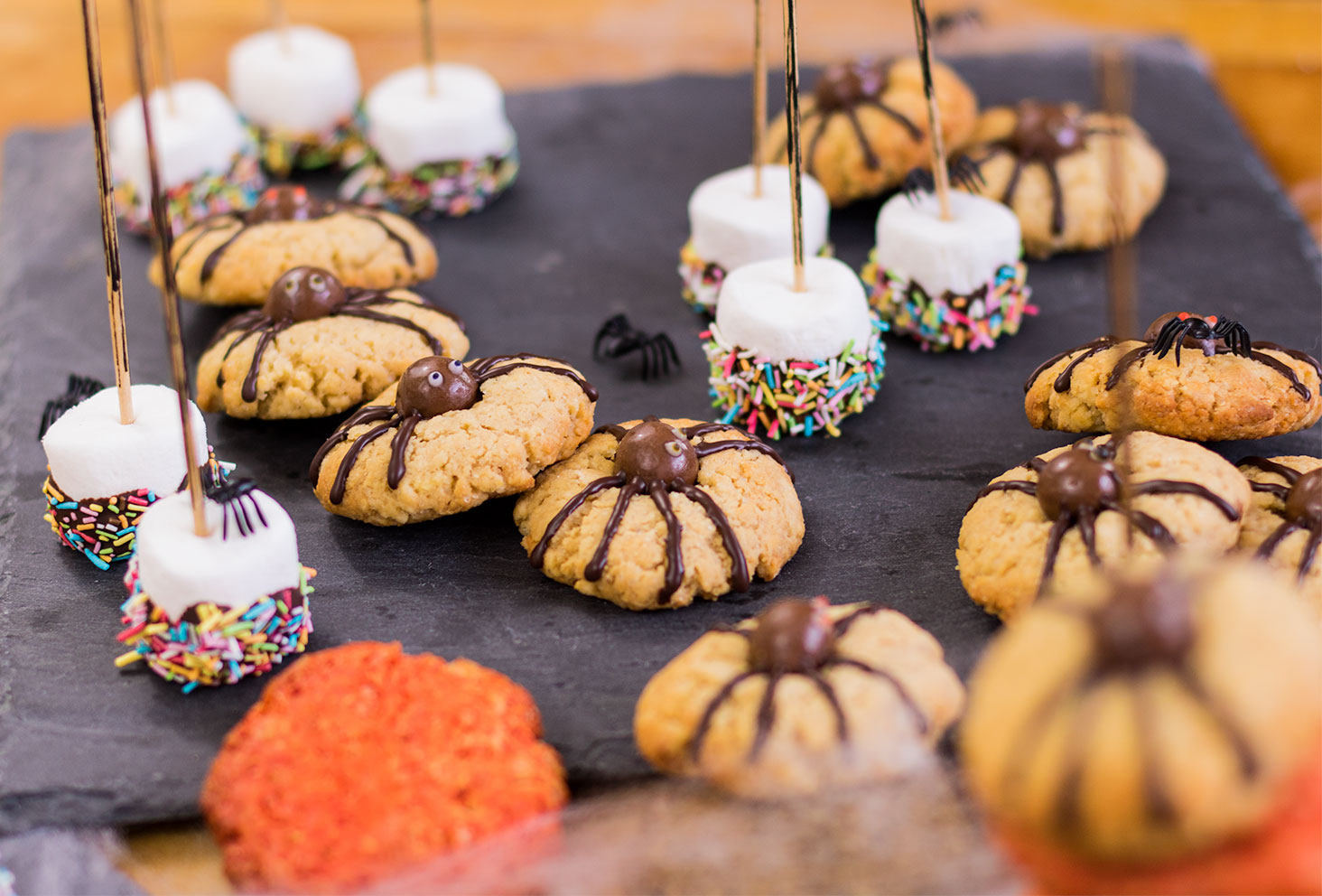 Ensemble des cookies et des chamallow du goûter d'Halloween