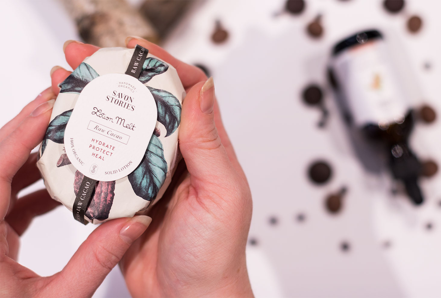 Packaging au couleur de la jungle du beurre corporel au cacao de la marque Savon Stories